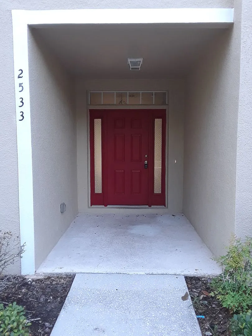 4 Bedrooms 3 Bath Townhome with Water View in Travalgar Village, Kissimmee! — Photo 2