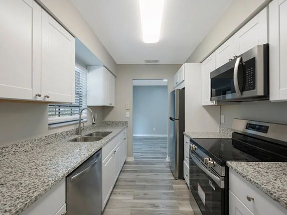 4th image of 500 9th Ave S APT C5