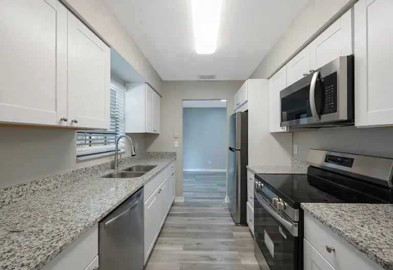 500 9th Ave S #C5 — Photo 4