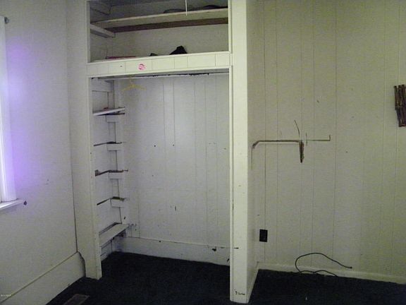 3rd image of 108 W Douglas St