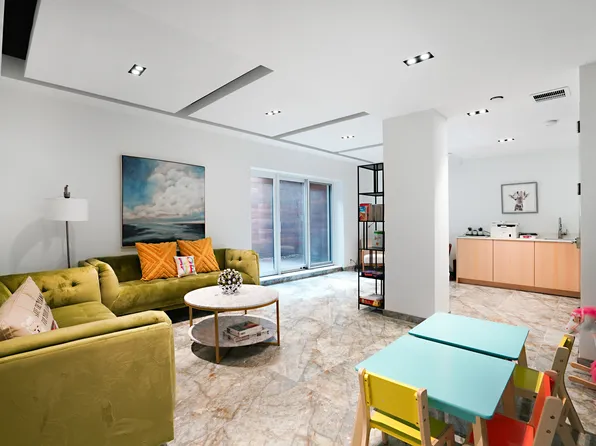 906 Bergen Street 5B image 13 of 14