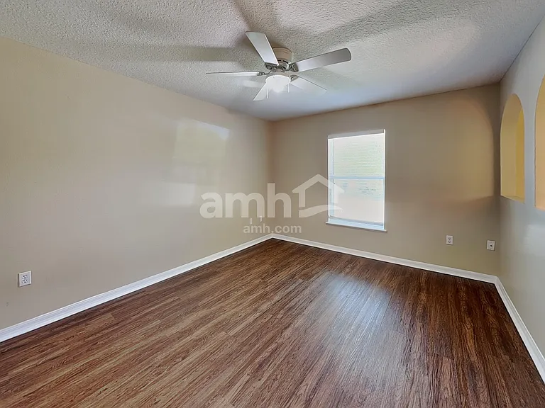162 Crown Colony Way — Photo 21