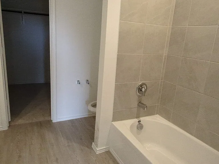 5840 Crystal Water Way — Photo 4