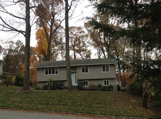 29 Sagamore Ave, Suffern, NY 10901