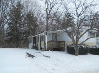 611 Poe Lane #203, South Lyon, MI 48178