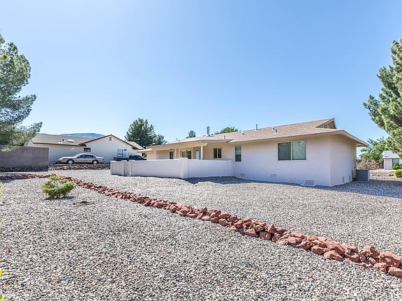 4th image of 1323 E Hombre Dr