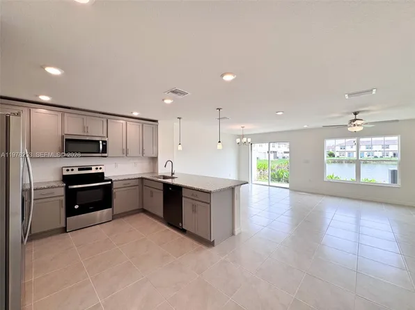 15031 N Caspian Tern Ct #102, North Fort Myers, FL 33917