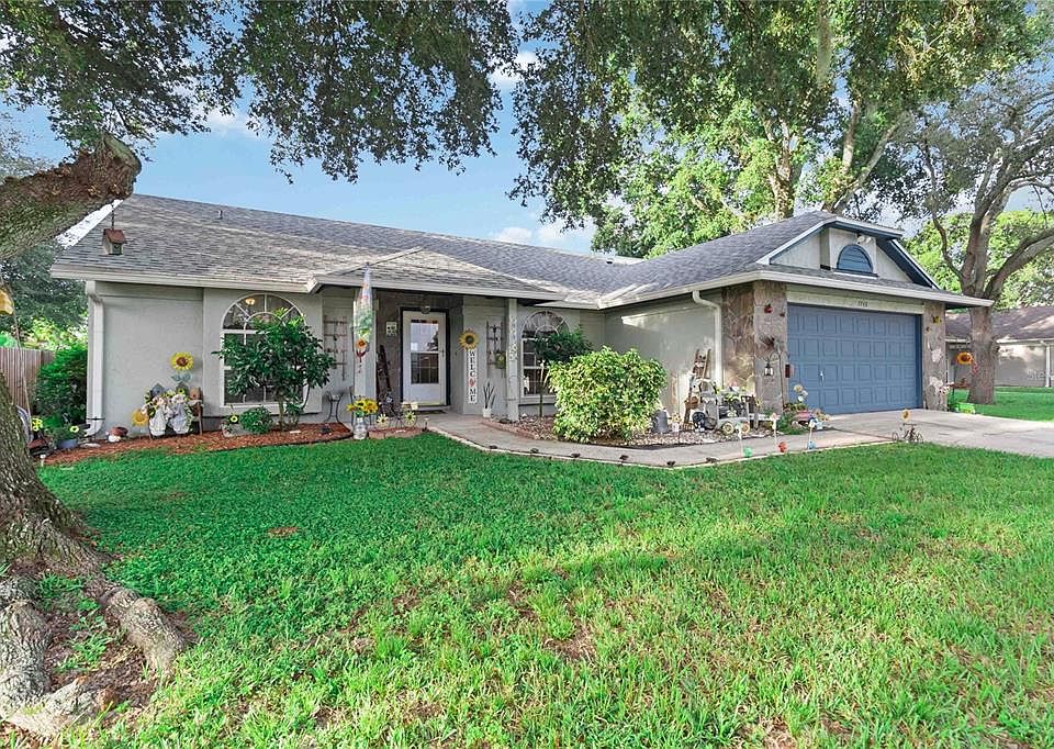 1st image of 7748 Covedale Dr