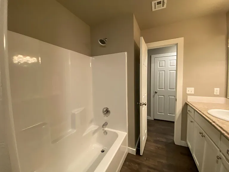 1503 Macalpine St — Photo 12