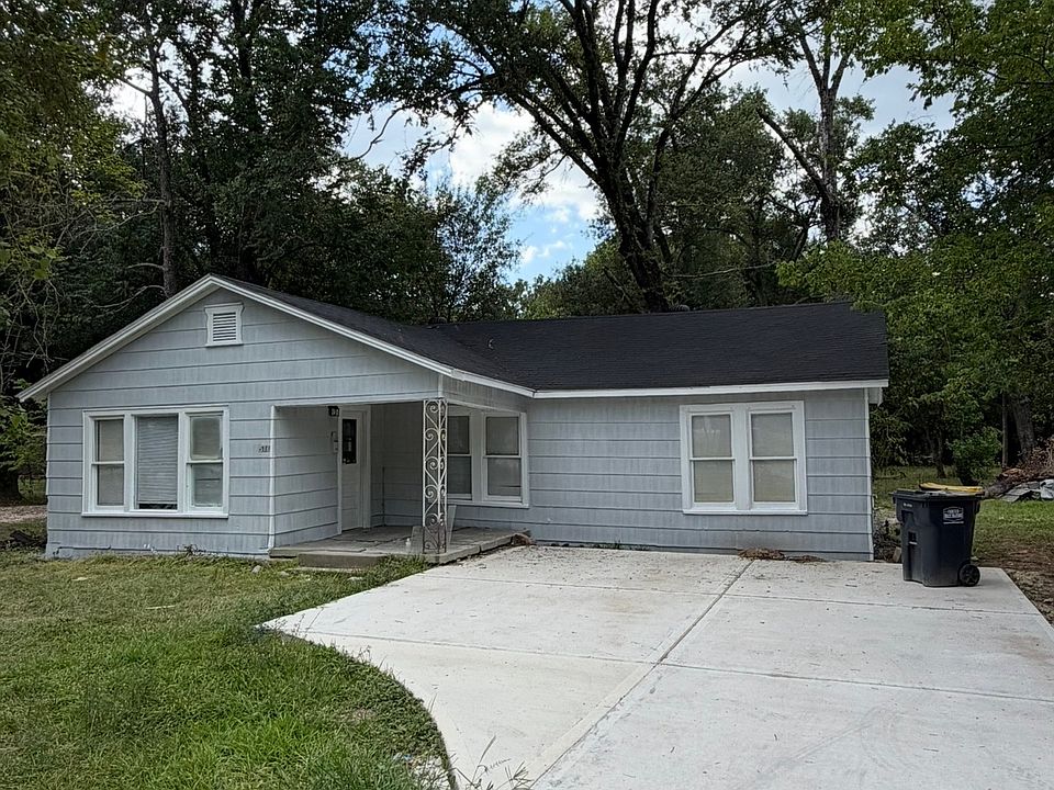1st image of 516 W Dallas St