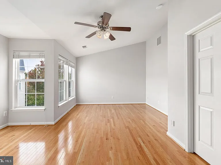 13700 Barksdale Dr — Photo 31