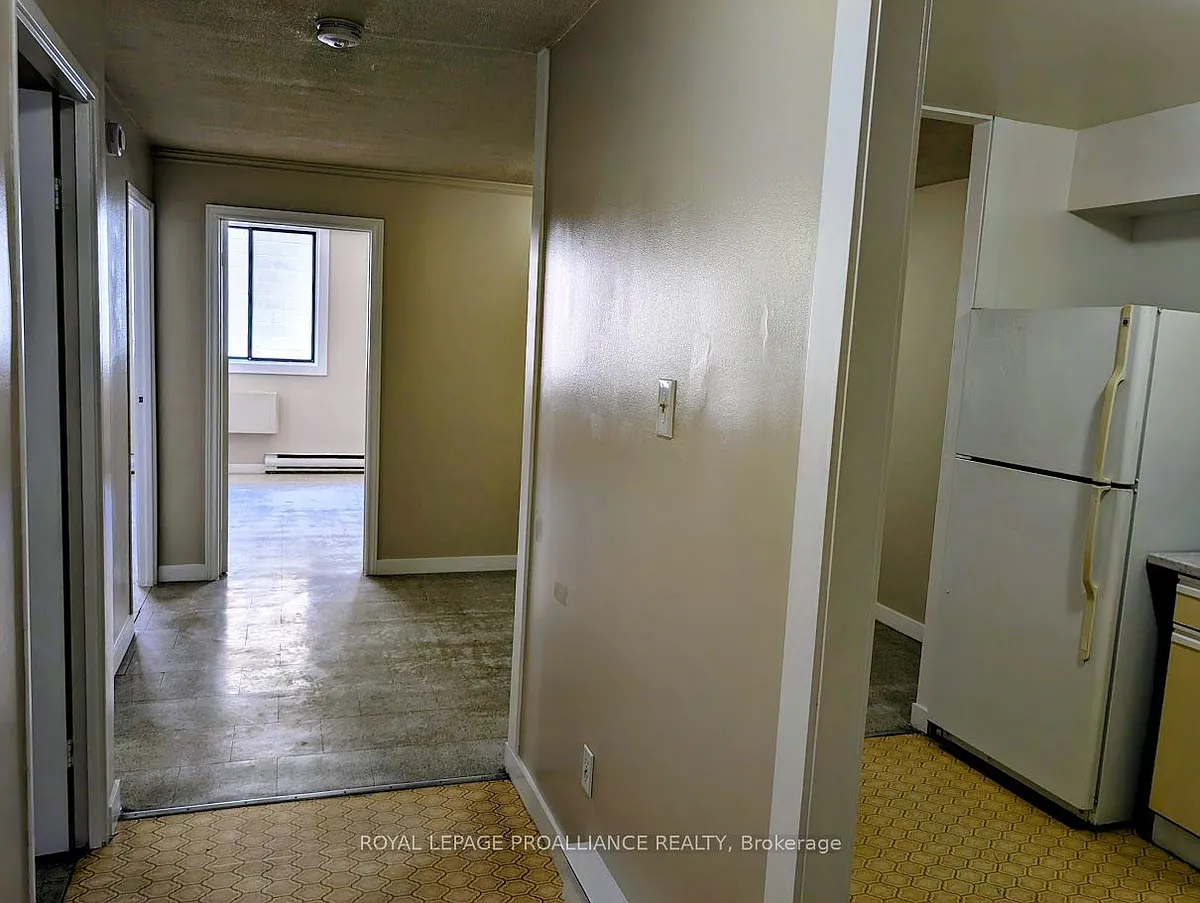 Building Photo - 328 Aylmer St N #308