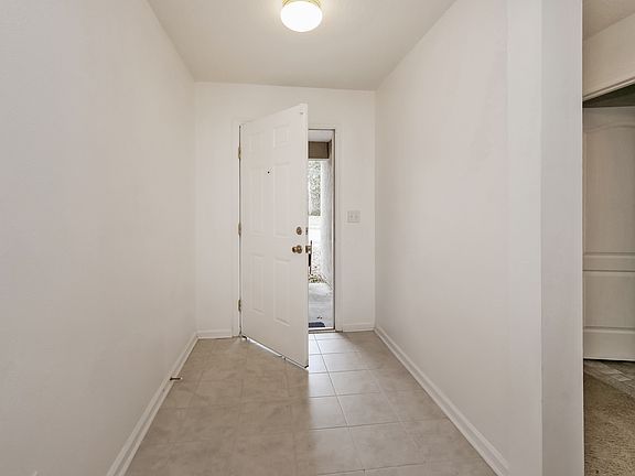 5th image of 11831 Alexandra Dr