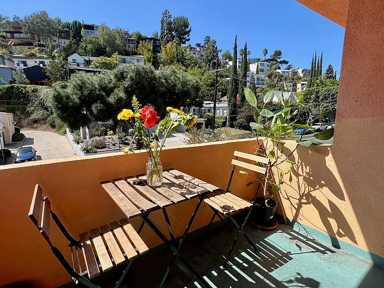 Tracy St — Photo 11