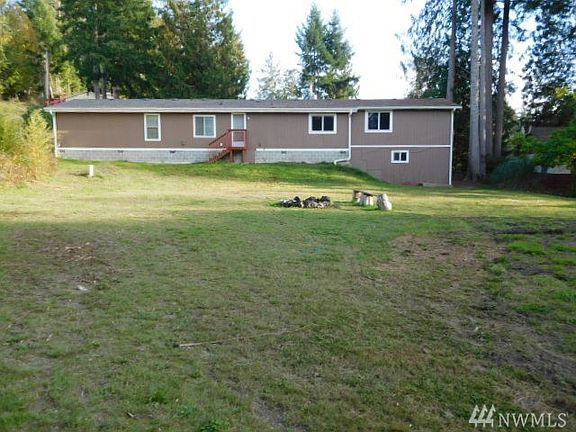 3rd image of 9809 Windward Dr NW