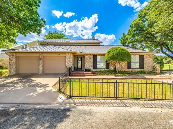 2225 Club House Ln, San Angelo, TX 76904