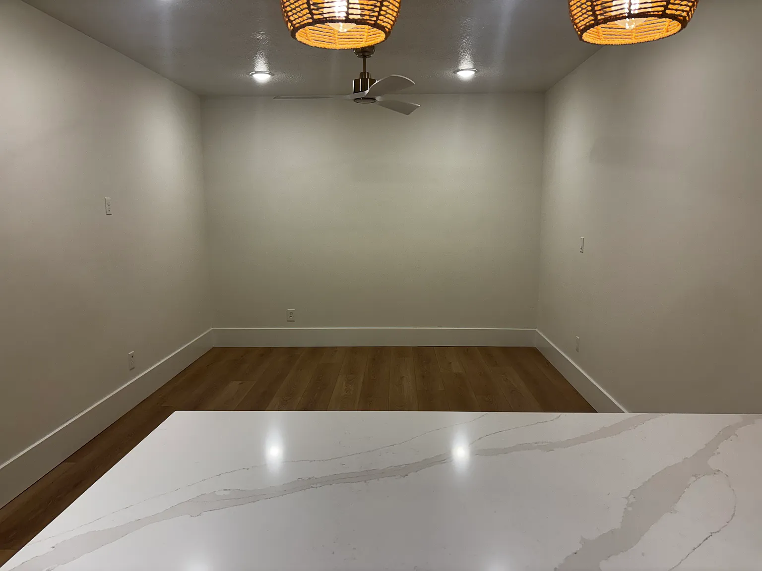 2 bed, 950 sqft, $1,750 — Photo 3
