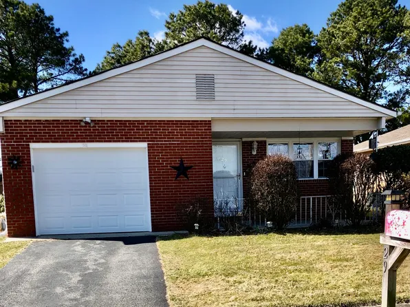 29 Claremont Street, Toms River, NJ 08757