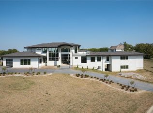 3331 S Saddle Ridge Ct, Independence, MO 64057