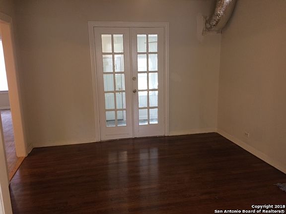 4th image of 423 Frost St