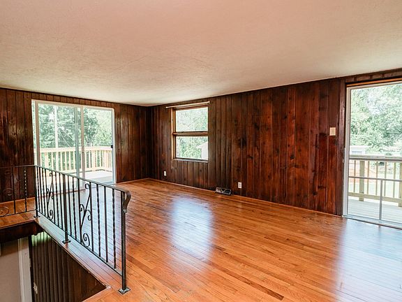 2nd image of 7301 W 140th Pl