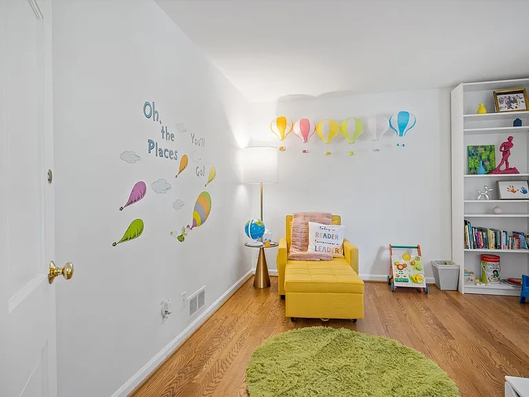 2606 N Quincy St — Photo 12