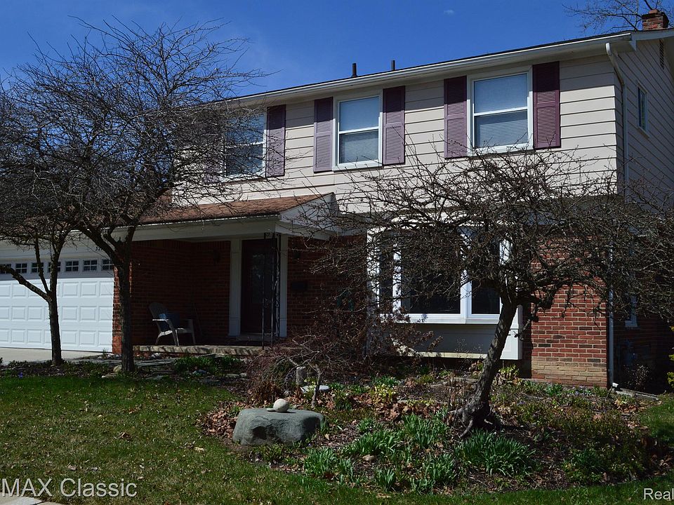 1st image of 3291 Bluett Dr