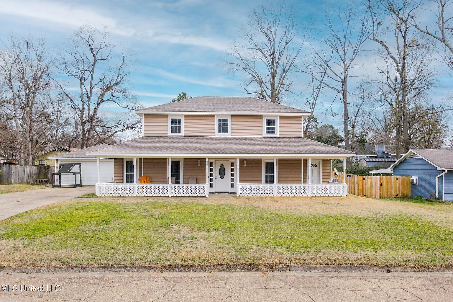 108 Pebble Ln photo 1