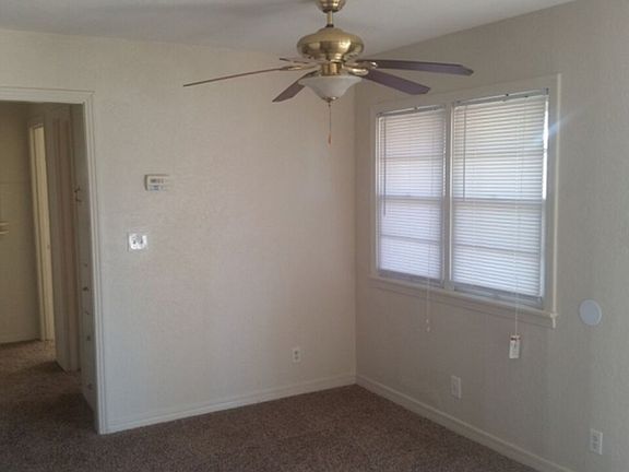 3rd image of 715 NW 32nd St