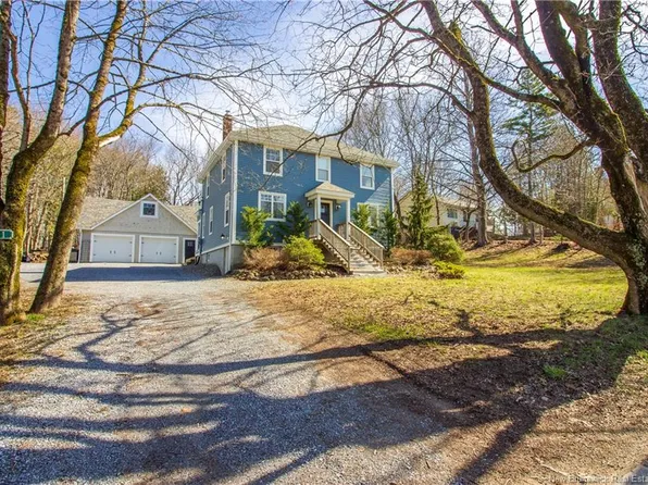 11 Clark Rd, Rothesay, NB E2E 2H2