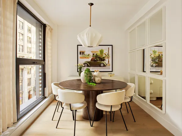 21 West 17th Street image 3 of 9