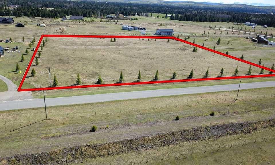 1st image of 6115 Township Road 325 #20