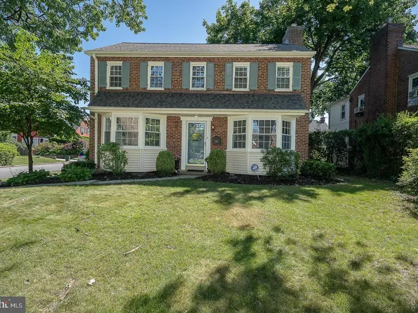 321 Earlington Rd, Havertown, PA 19083