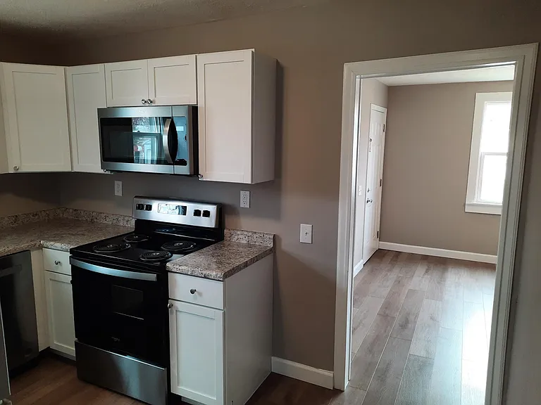341 Park Ave #5 — Photo 20