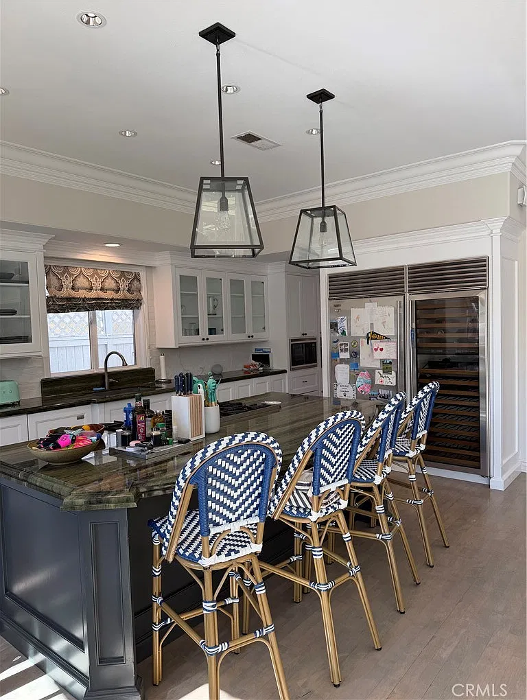 5 bed, 4319 sqft, $20,000 — Photo 4