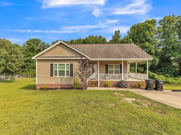 54 Lockwood Dr, Clayton, NC 27527