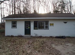 1494 Lake Dr, Traverse City, MI 49685