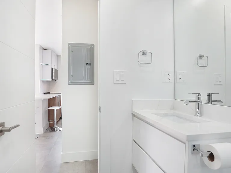 1119 W Las Olas Blvd #4 — Photo 13