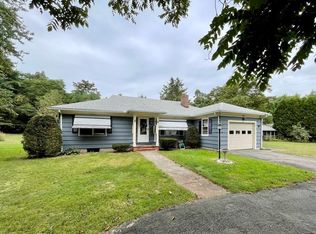 126 State St, Palmer, MA 01069