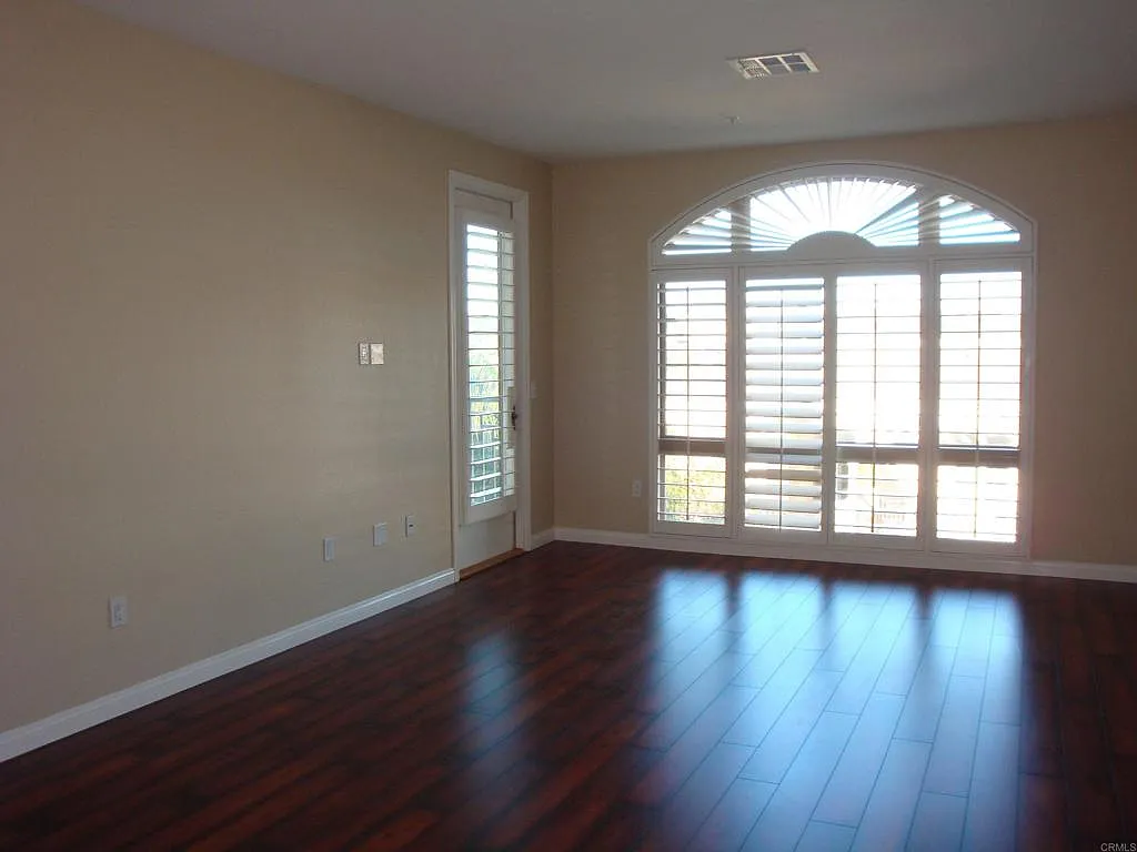 1 bed, 748 sqft, $2,895 — Photo 3