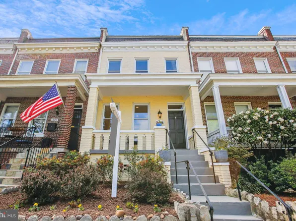 1327 D St NE, Washington, DC 20002