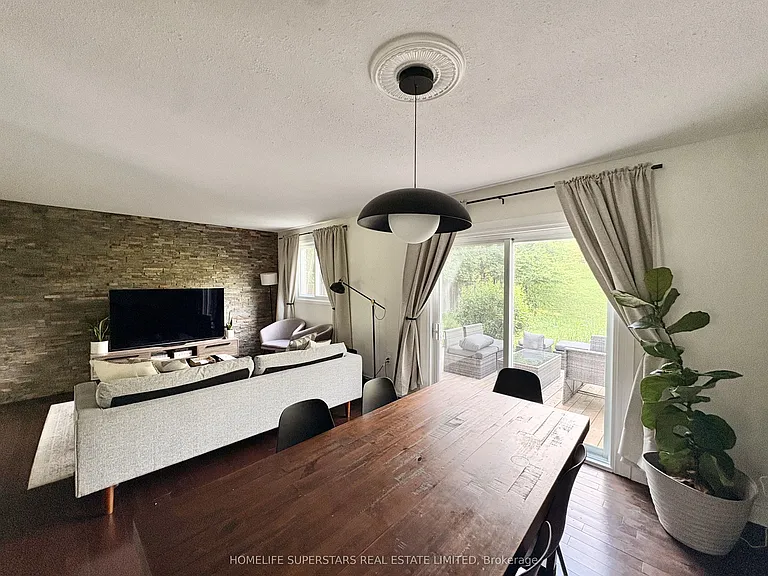 77 Horning Dr E — Photo 23