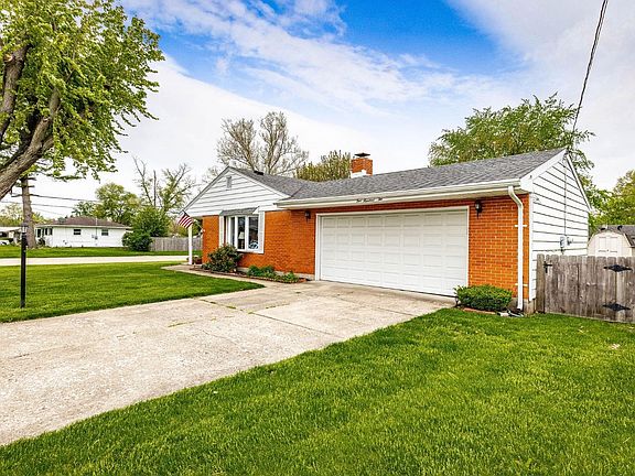 4th image of 502 Greenwood Ln