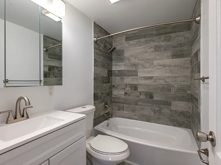 West Gate Townhomes — Photo 6