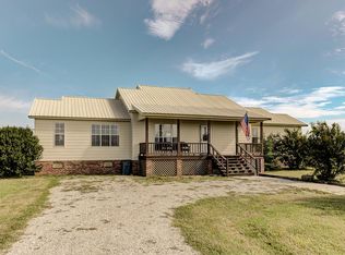 1520 Eagle Lake Shore Rd, Vicksburg, MS 39183