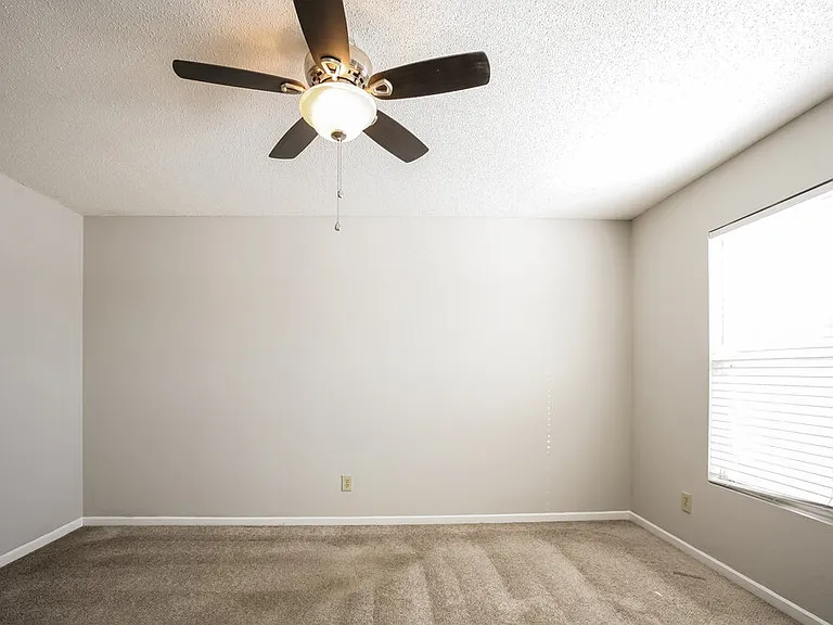 10860 Wymm Ln — Photo 20