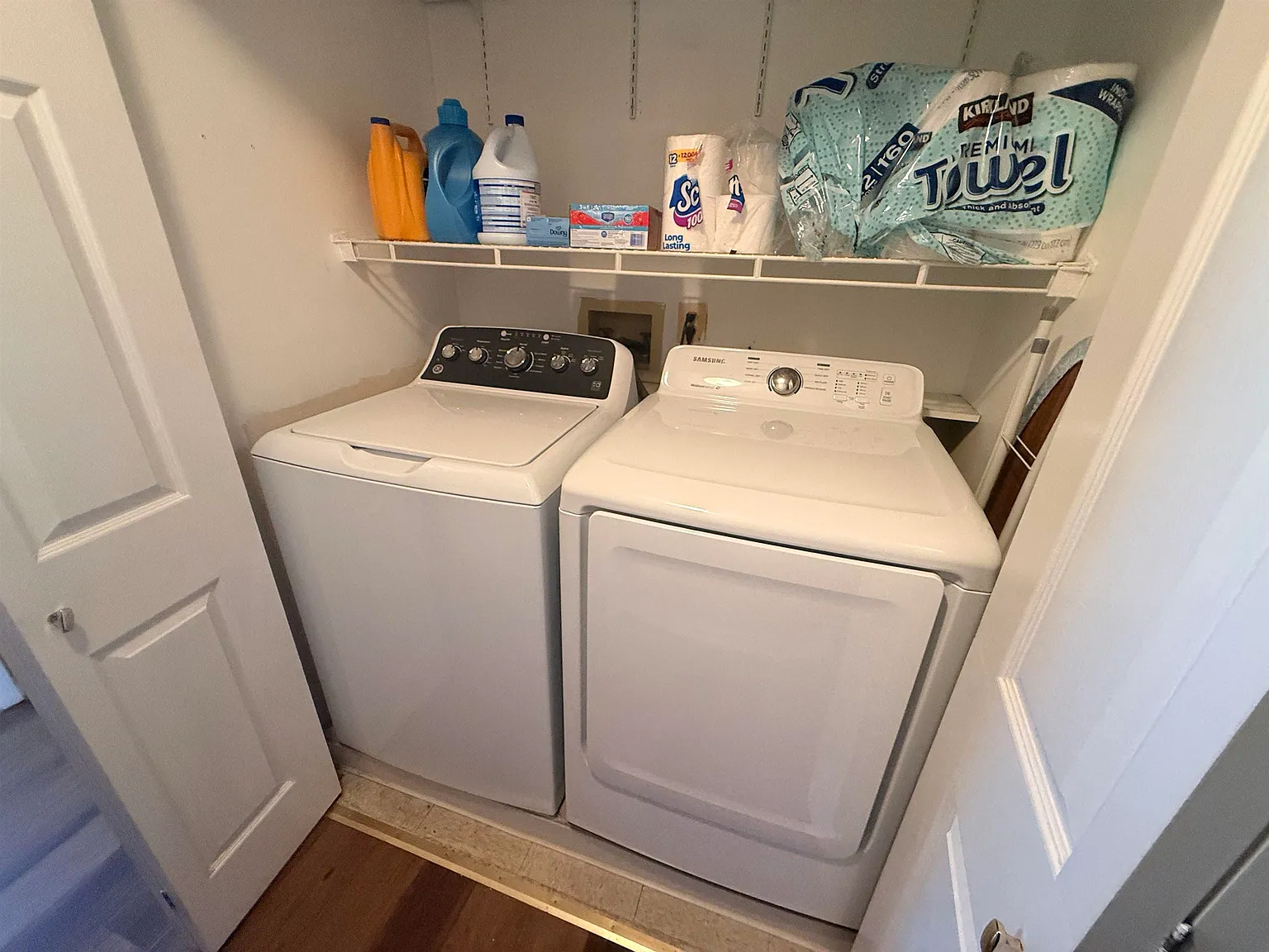 2 bed, 2.5 bath, 1286 sqft, $3,000 — Photo 4
