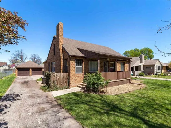 400 W 23rd Ave, Hutchinson, KS 67502