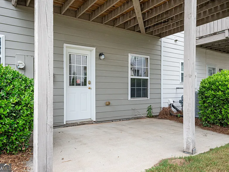 2213 Leicester Way SE — Photo 25