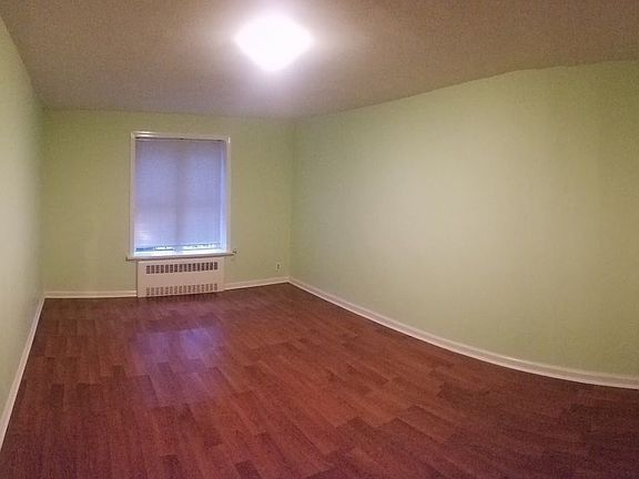 3rd image of 10815 63rd Ave